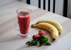 Banan-jordbær smoothie til vægttab