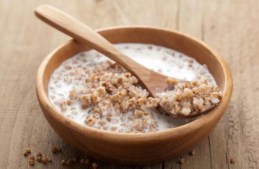 Boghvede grød med kefir